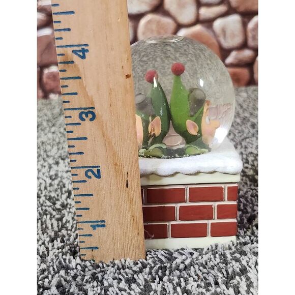 Rare-Hallmark Snow Globe Disney Lanny, Wayne in Chimney - Picture 10 of 11